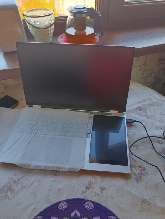 Ноутбук  "ЛЕОН" не пользованный