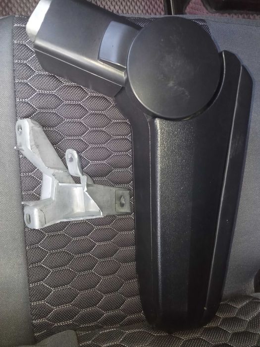 Подлокотник на Фольксваген