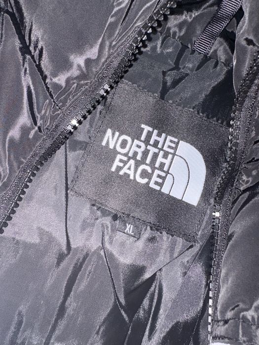 Geacă XL The North Face negru neagră gri alb albă noua new nepurtata