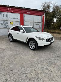 Infiniti fx30d s premiom