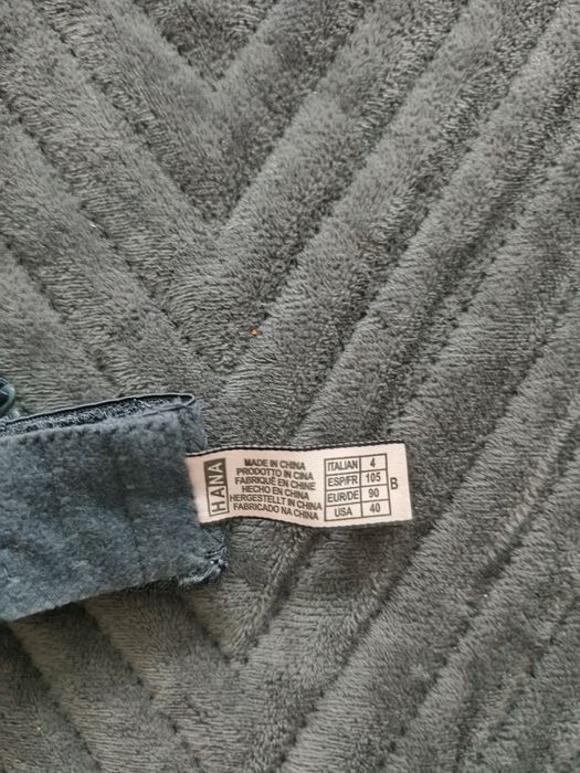 Sutiene noi diverse culori