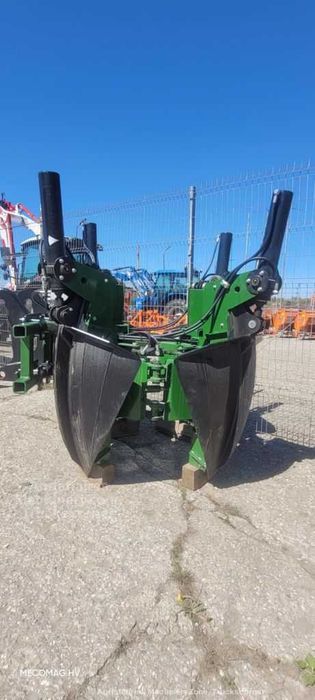 Utilaj transplantare arbori - Prestari Servicii Transplantare