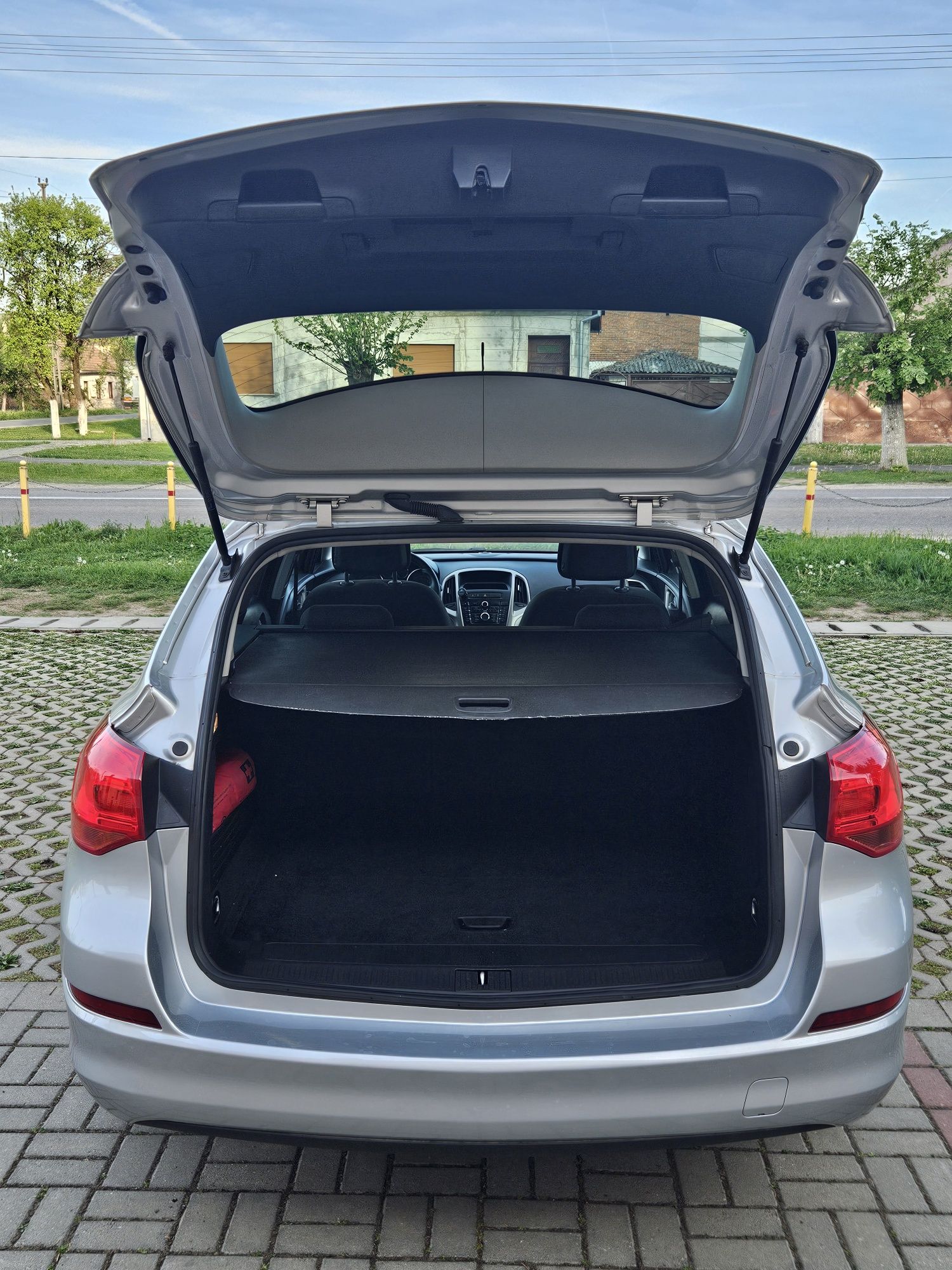 Opel Astra J  -An 2012- 1.3(Diesel), 95 Cai, 213.000 km