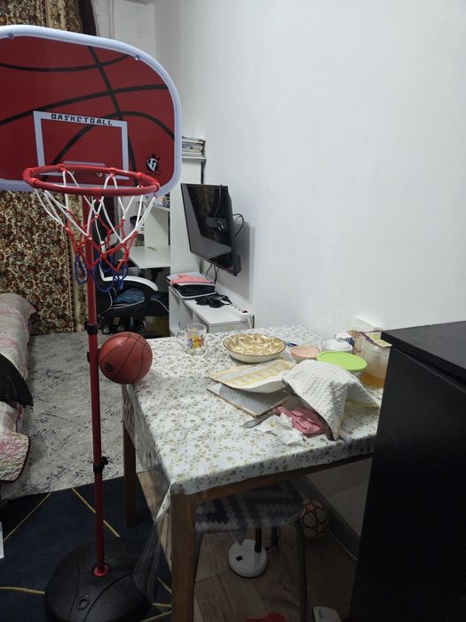 Баскетбол продам новый .