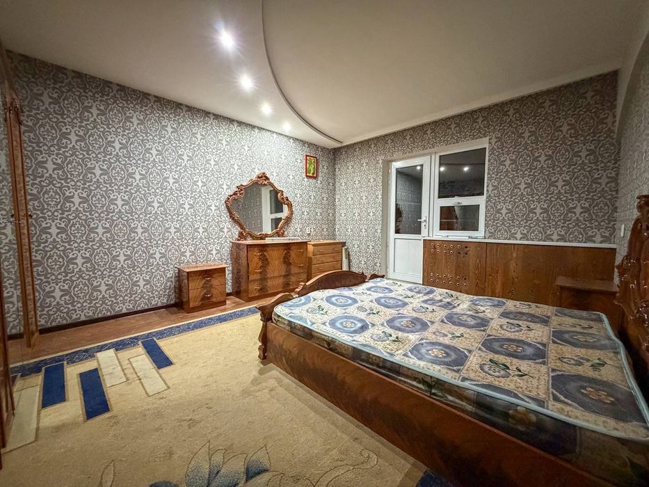 Продам 3/4/4 Буюк ипак йули метро Банковский дом