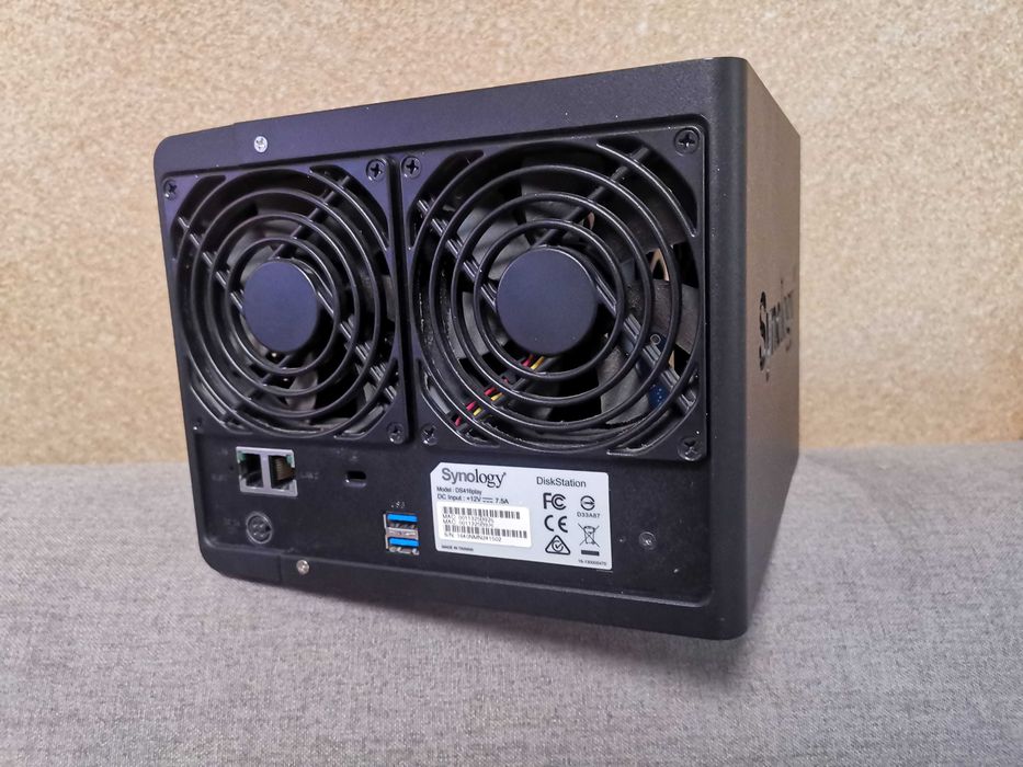 NAS мрежови сторидж Synology DS416 play, 8Gb RAM, 4 bay