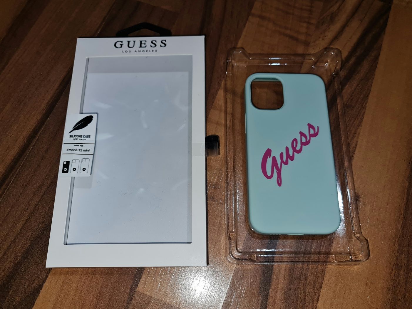 Husa silicon originala Guess Silicone Case Apple iPhone 12 mini