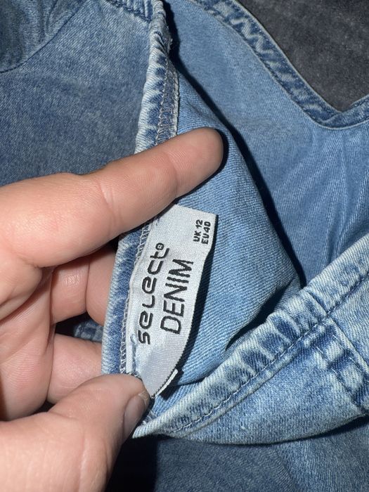 Este ca noua . Este adus din Anglia