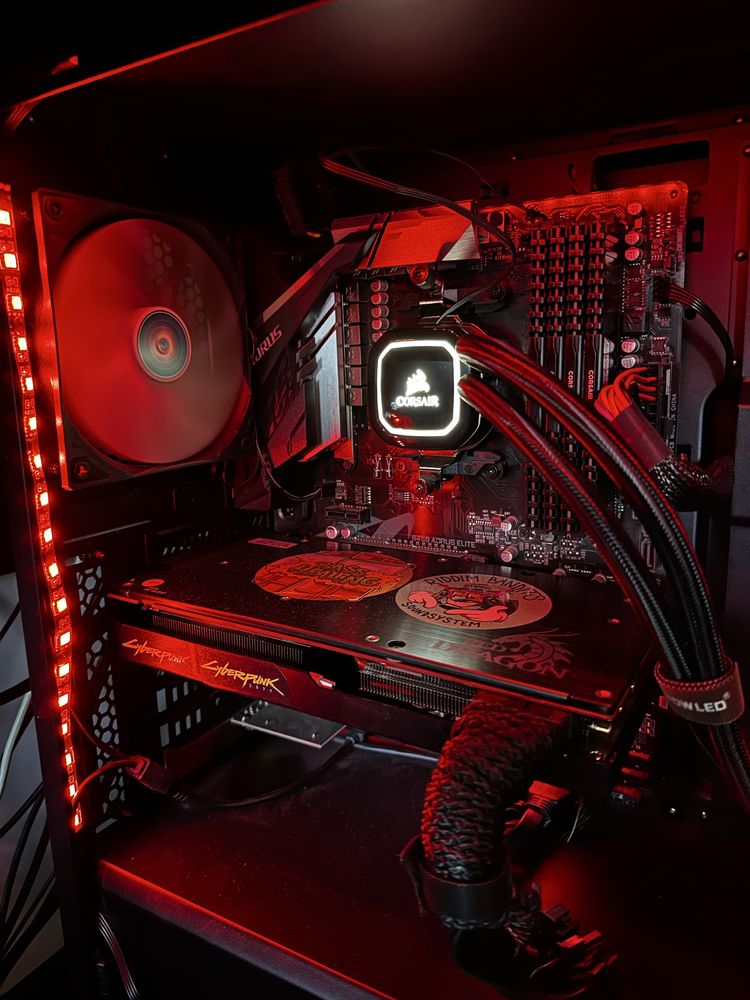 PC Gaming Ryzen 5 3600X & RX5700XT negociabil