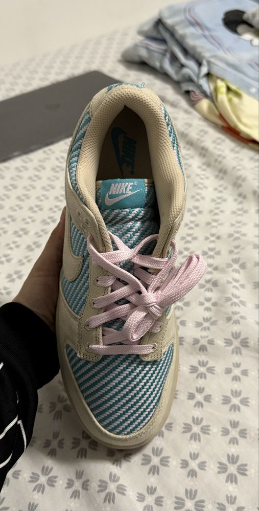 Nike Dunk Low pink