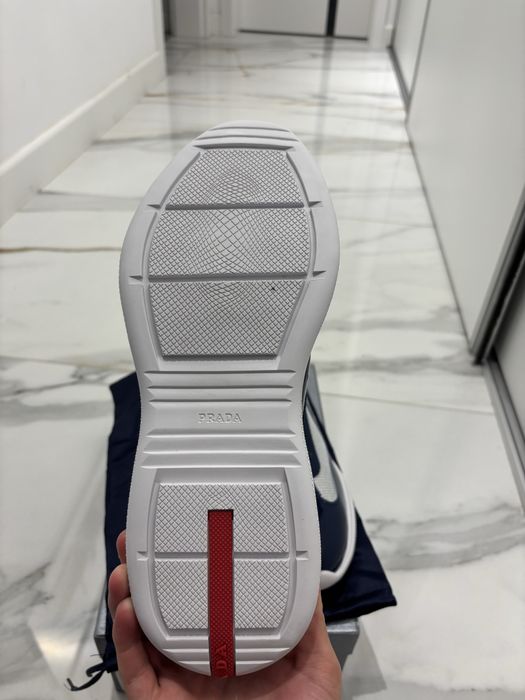 Prada Cup 44 blue