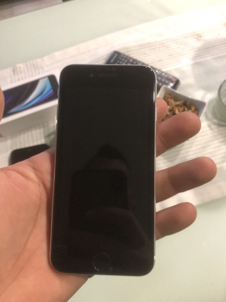 iphone se 2020 128