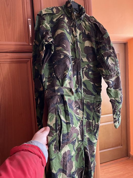 Combinezon camuflaj armată
