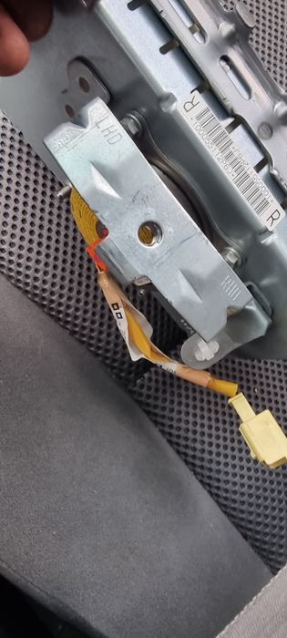 Airbag pasager toyota avensis t27