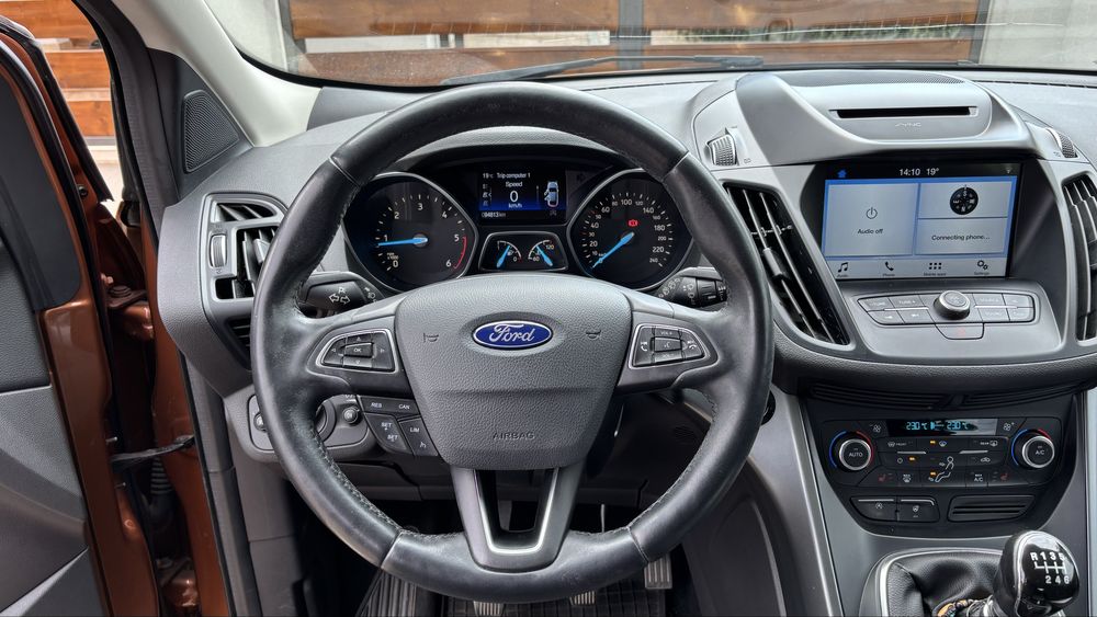 Vand Ford Kuga AWD