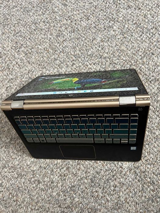 pavilion x360 13" i5 tableta cu touch  ssd 128gb 8 giga ram