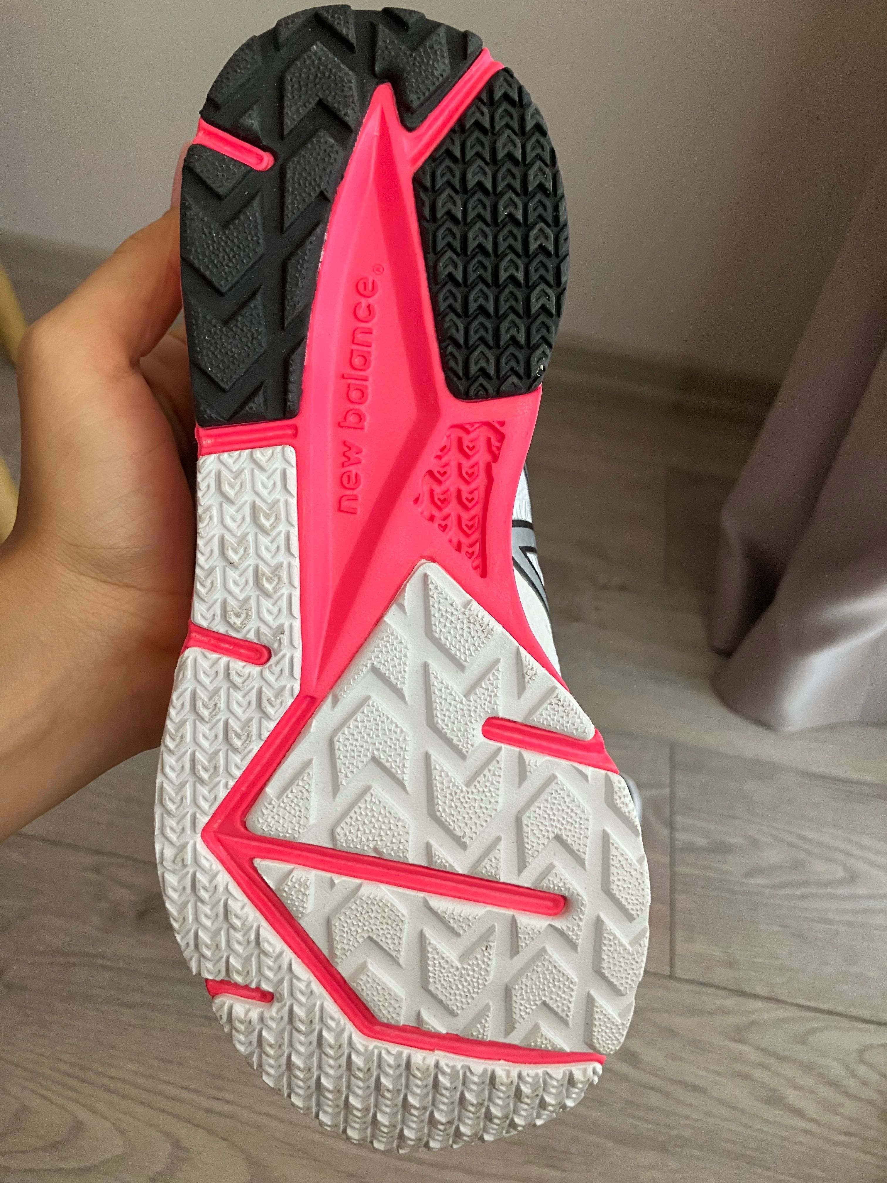 Нови маратонки new balance