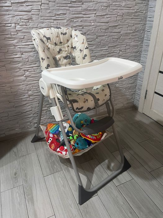 Детский стульчик для кормления Joie