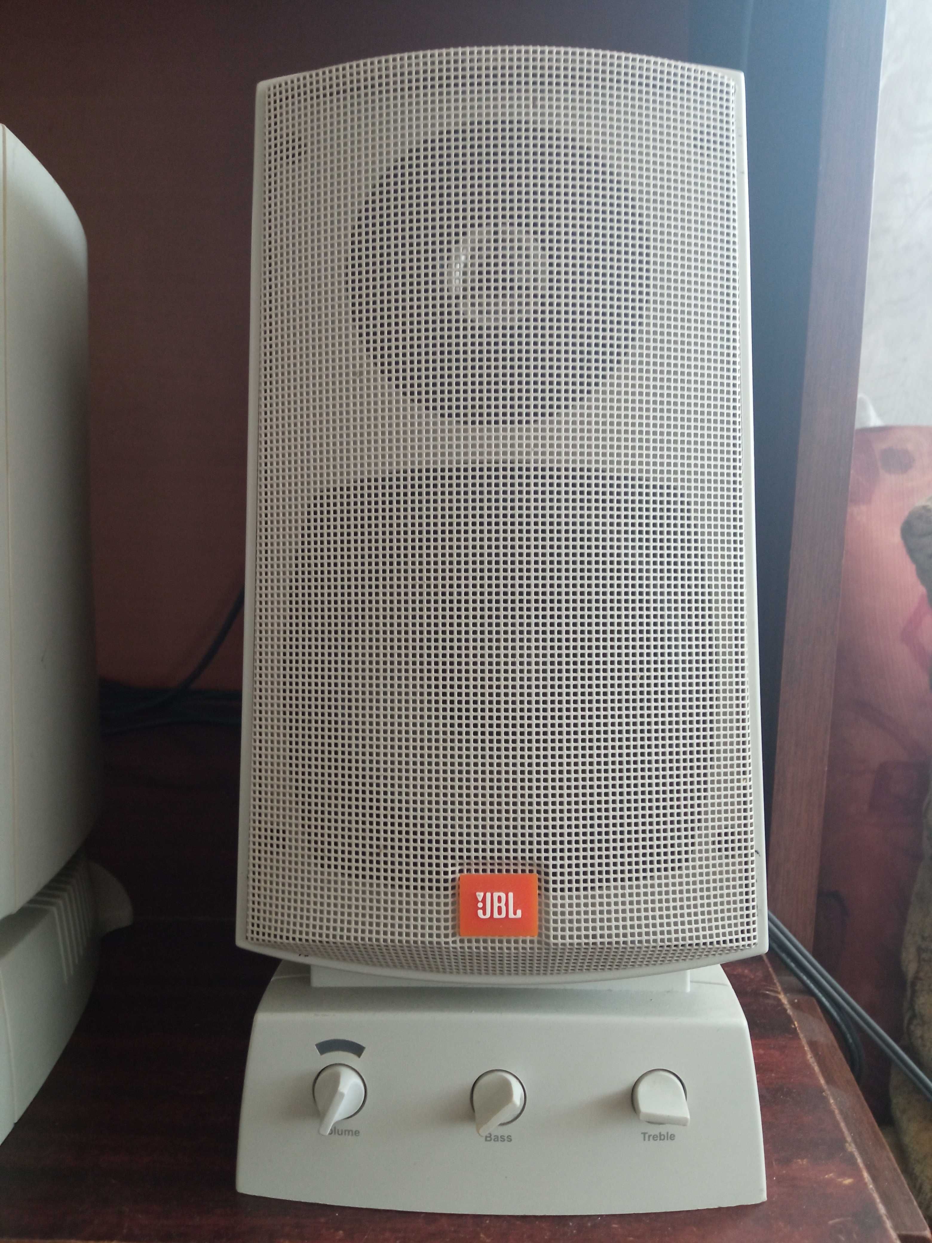 JBL 2.0 активни тонколони (система)