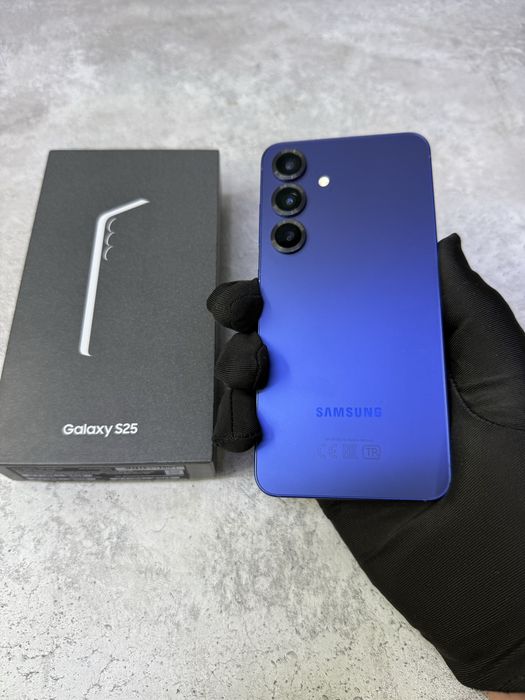 Самсунг S25 256Gb в идеальном состояний