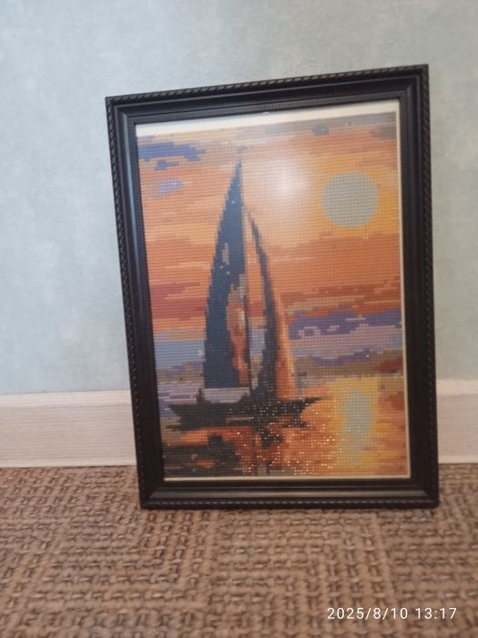 Продам картины , в рамках. Ручная работа.Цена_1500 за 1 картину.