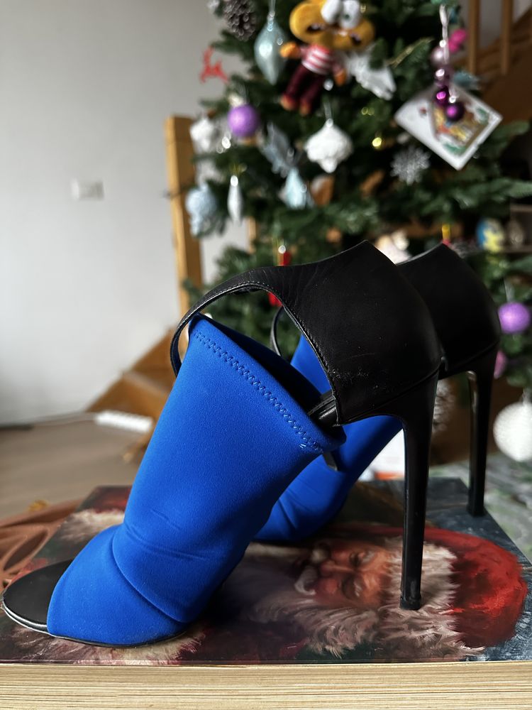 Sandale Balenciaga originale superbe
