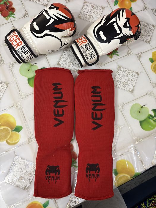 боксерские перчатки и накладки до 10 лет