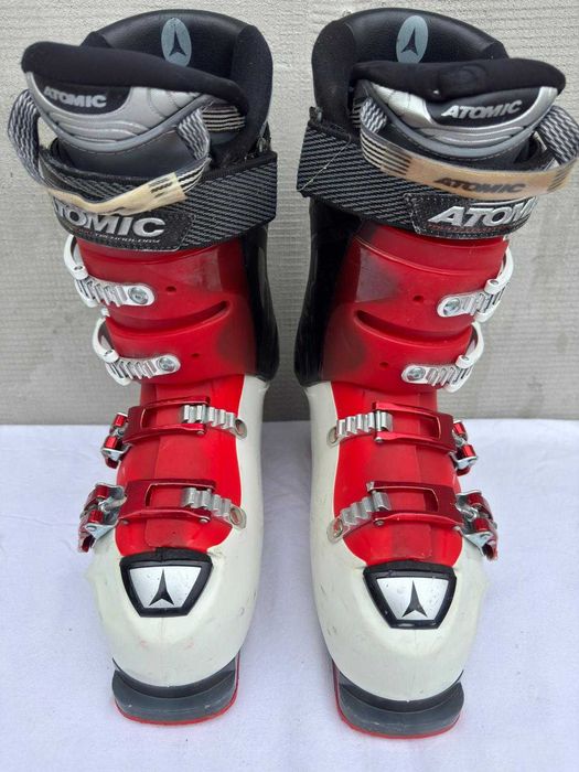 Clapari ski schi Atomic B5 marime Eur:41 Mondo:26