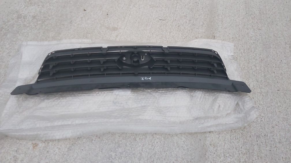 grilă bară față radiator ford kuga 1 (2012)