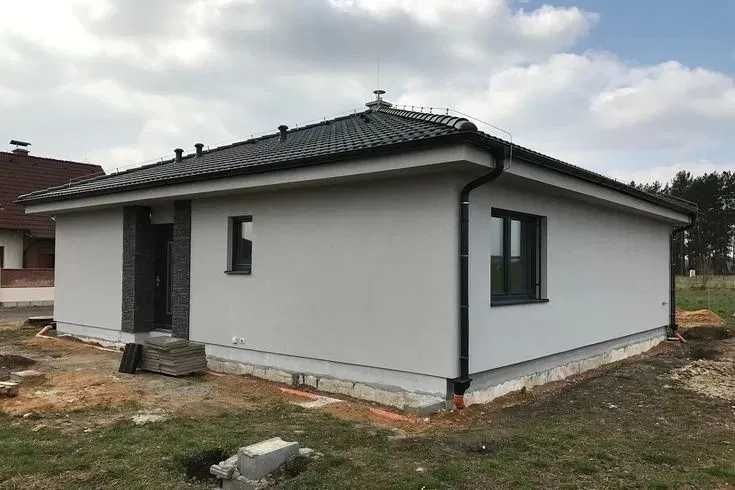 Case pe structura metalica