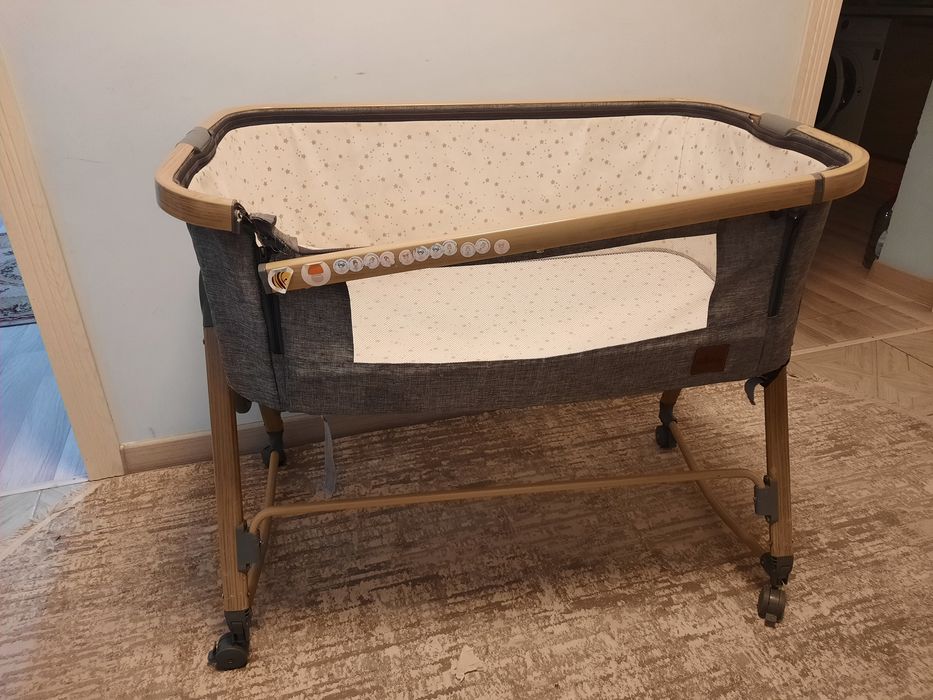 Продам манеж б/у