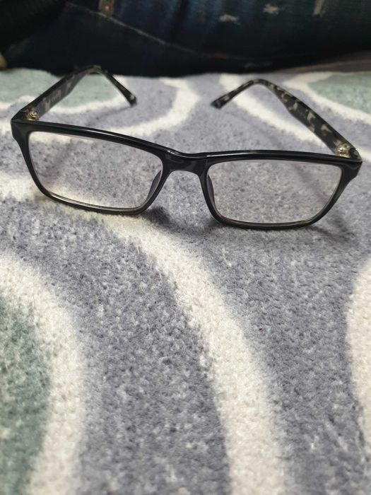 Ochelari de vedere cu protectie uv si pc !!