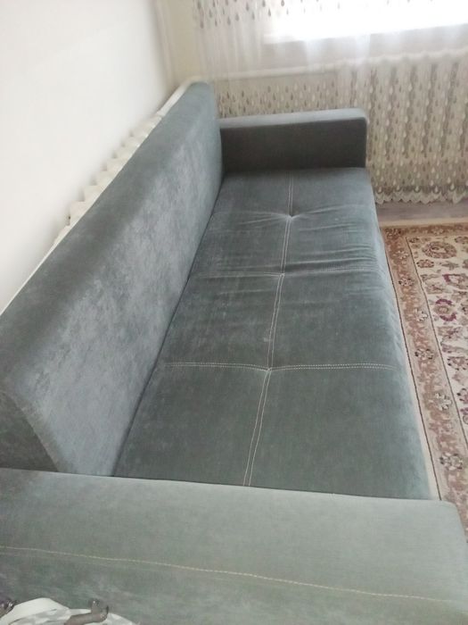 Продам стол гостиничный  раскладной.