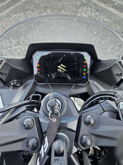 Suzuki GSX8R 2024