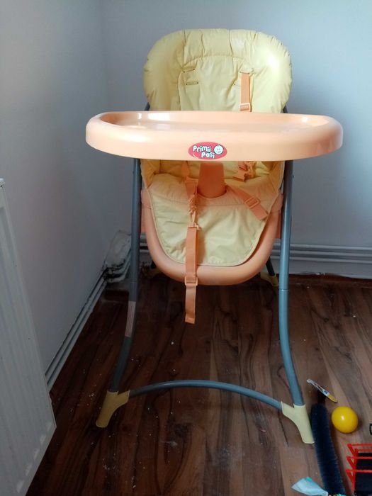 Vând scaun de masă bebe "primii pași"