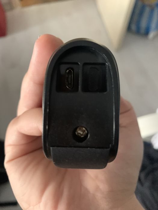 Продавам бежичен четец