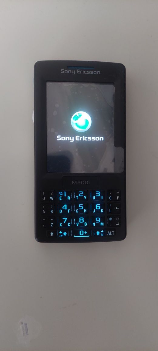 Телефон sony ericsson M600i