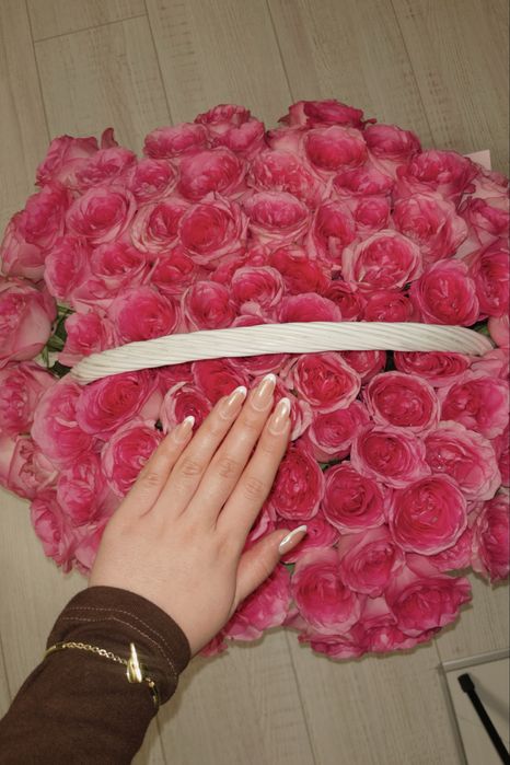 Цветочная корзина из роз