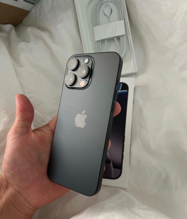 iPhone 16 pro max 100%