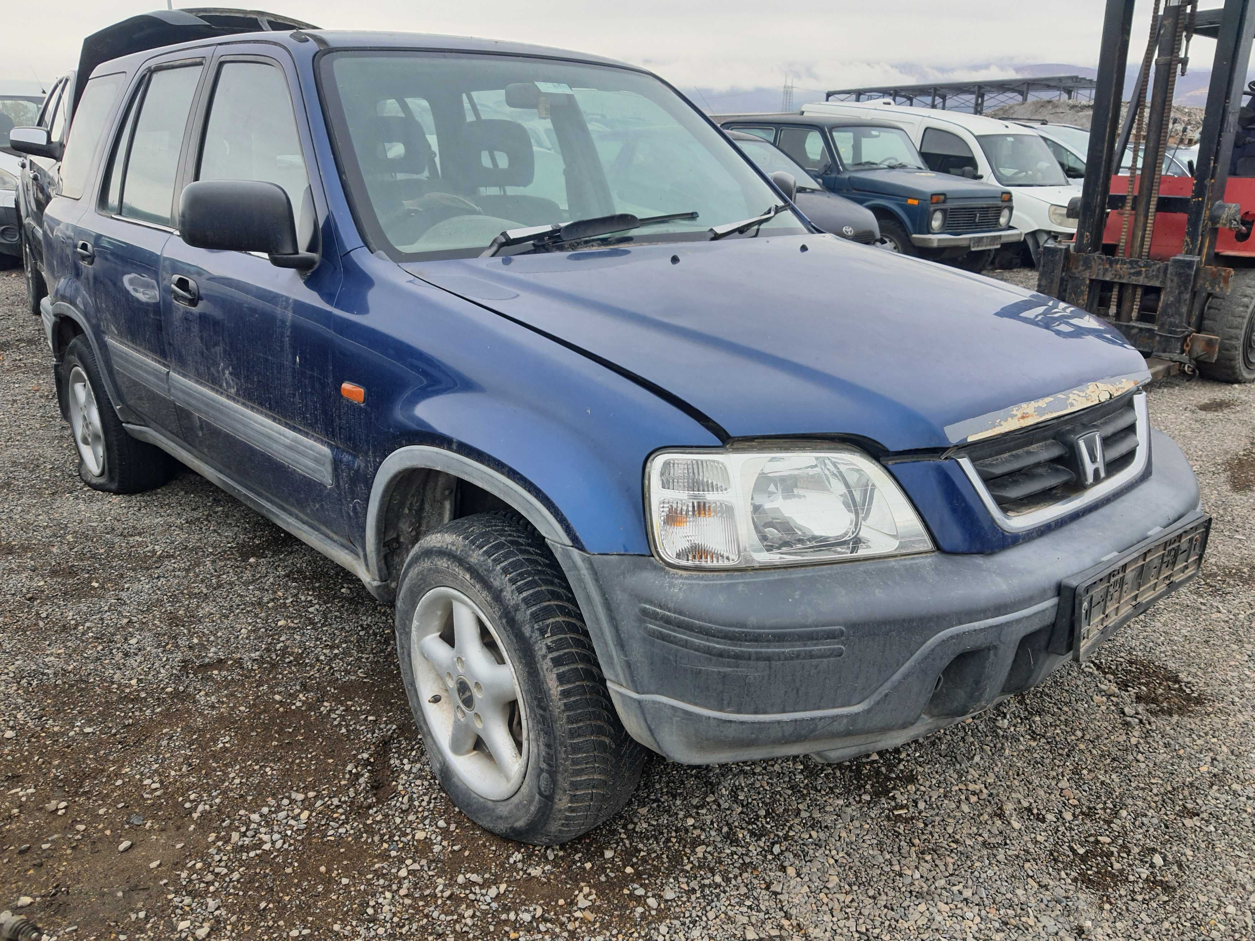 На части! Honda CR-V 2.0 16v