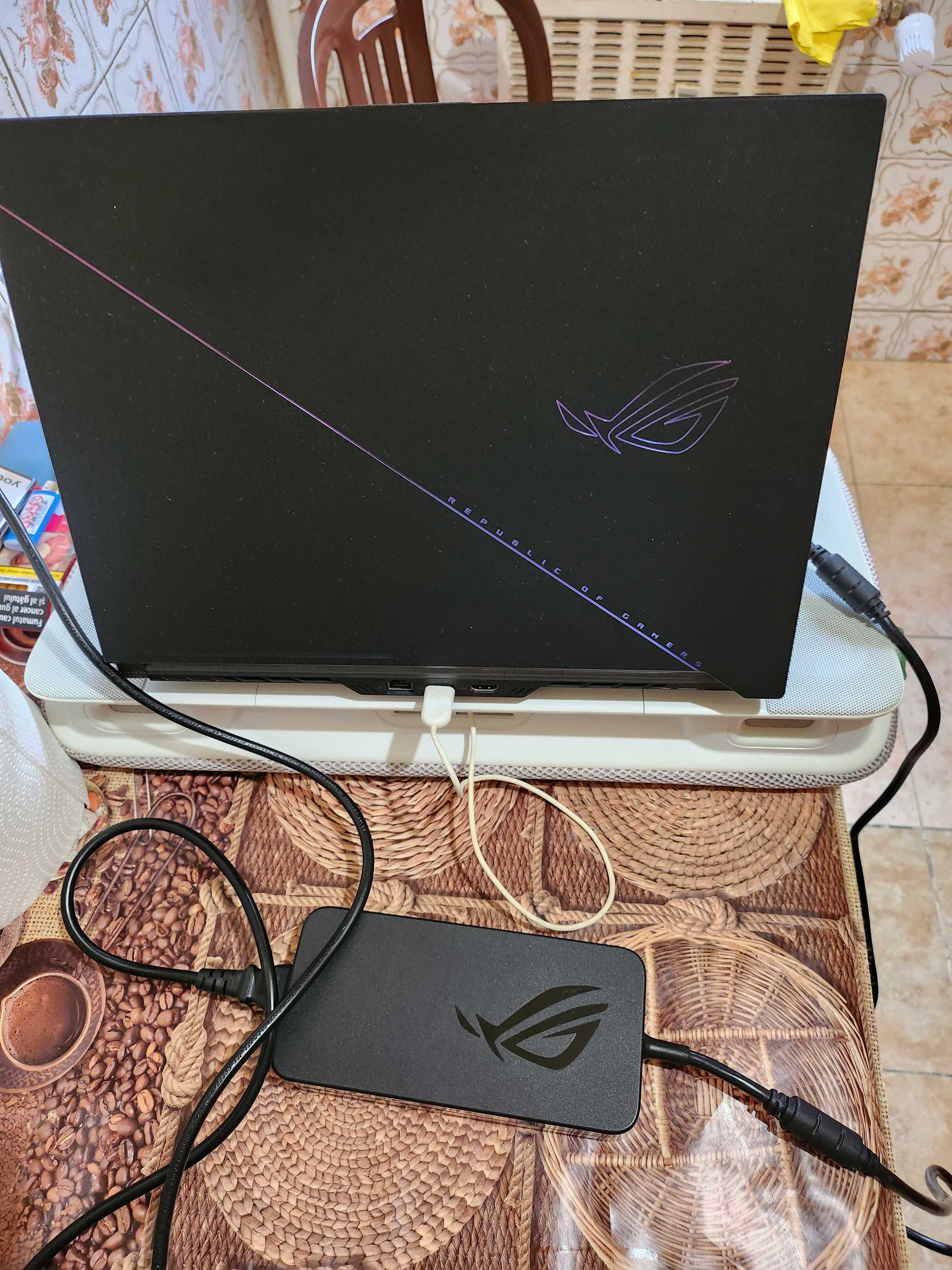 Asus Zephyrus Duo Gx650RS