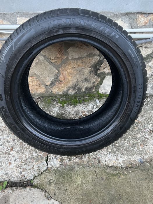 Продавам гуми DUNLOP 225/50R17
