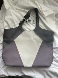 Нова чанта Furla Flow -550лв
