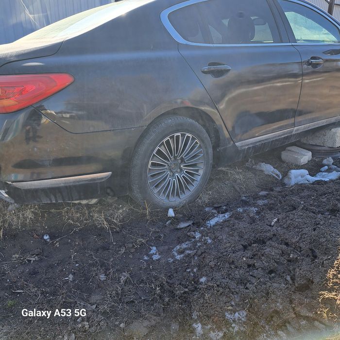 Kia quoris 2013 года