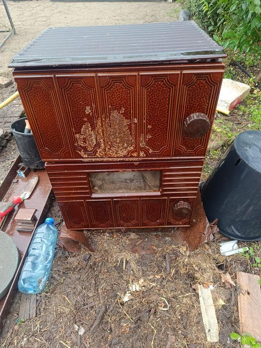 Чугунена печка на дърва