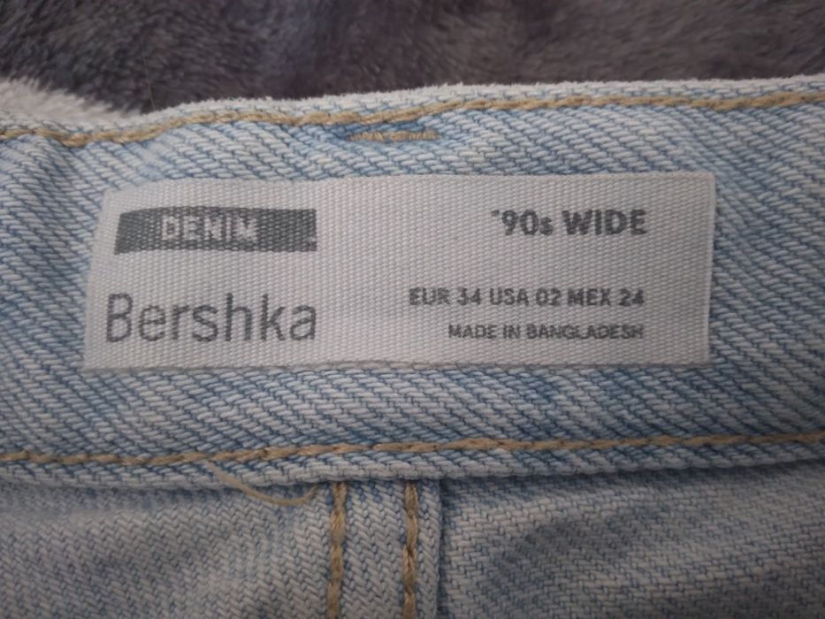 Blugi dama Bershka
