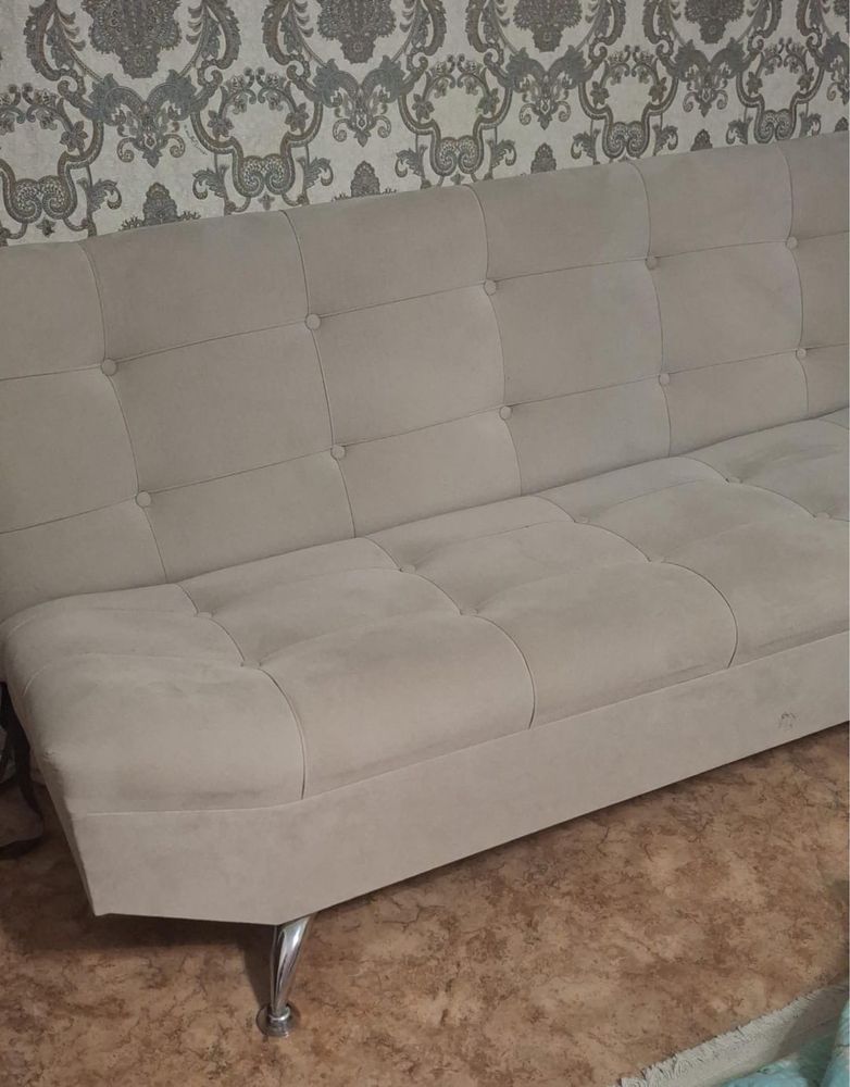 Продам диван в отличном состояние