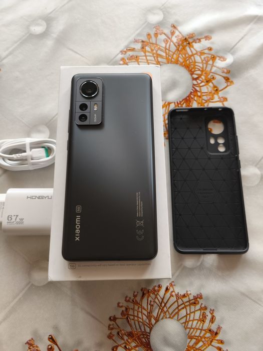 Xiaomi 12 8RAM 256 GB