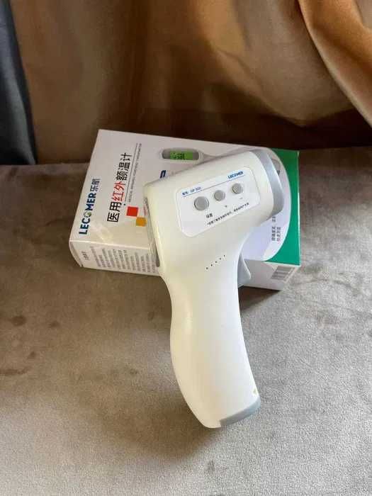 Бесконтактный инфракрасный медицинский термометр Thermometer GP-300
