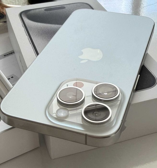iPhone 15 Pro , 256GB , Natural Titanium
